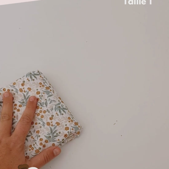 Patron couture de la couche, bavoir et couverture pour poupée et poupin 